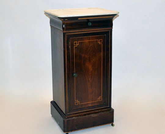 Lot 122: Early 19th cent Charles X white marble top, rosewood single door/drawer side table. H79xW41xD38cm
