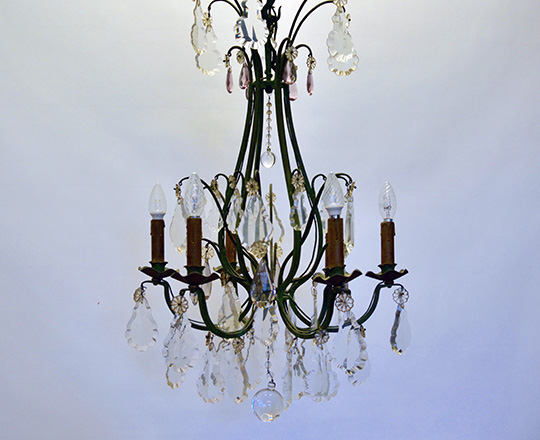 Lot 158: Early cent green painted iron six light, two tones crystal chandelier. H 64cm.