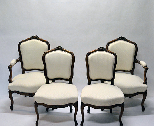 Lot 173_1: Pr Louis VX light cream color fabric finely carved chairs.