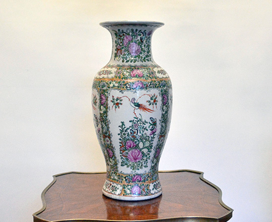 Lot 179: Turn cent Chinese pink family porcelaine vase with floral decor. H36cm.