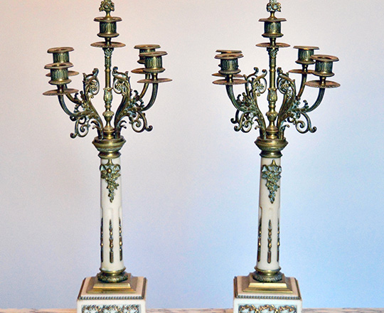 Lot 30: Beautiful pair of 19th cent Louis XVI white marble five light candelabras with gilt bronze decor. H57cm.
