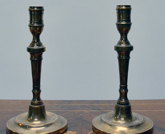 Lot 338: Pair 19th brass candle sticks. H24cm