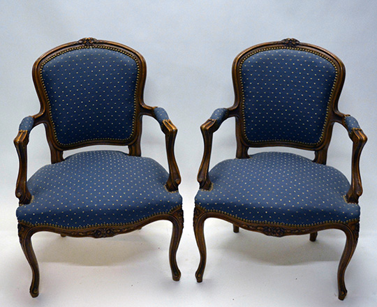 Lot 363: Pair finely carved 19th cent Louis XV blue covered armchairs.
