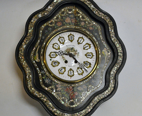 Lot 421: 19th c Nap.lll violin shaped wall clock with fine mother of pearl marquetry and hand painted floral decor. H62xW51cm