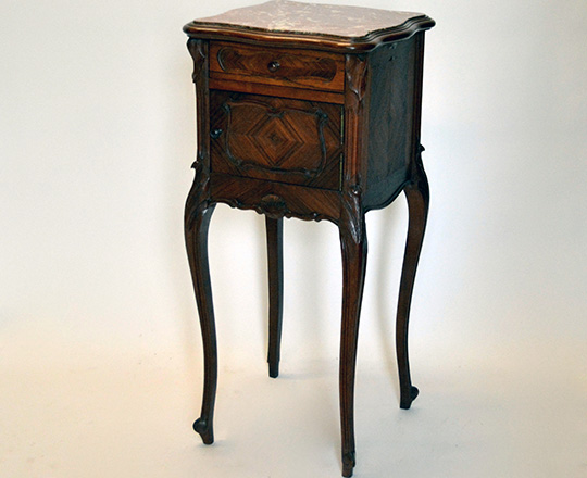 Lot 534: 19th cent Louis XV red marble top rosewood  side table. 85 x40 x 40cm.