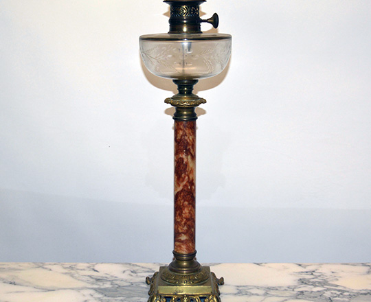Lot 74_1: Tall turn cent marble column (elec.) oil lamp on a bronze base. H 60cm.
